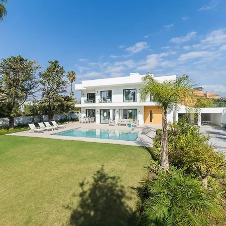 Homeclub Con Piscina Privada En Guadalmar *