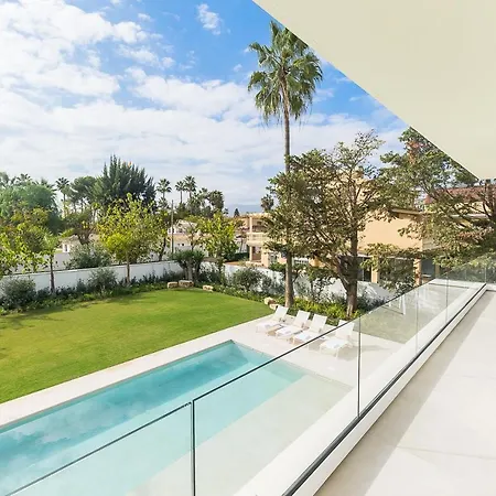 Homeclub Con Piscina Privada En Guadalmar *