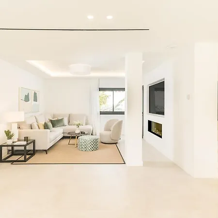 Homeclub Con Piscina Privada En Guadalmar Málaga