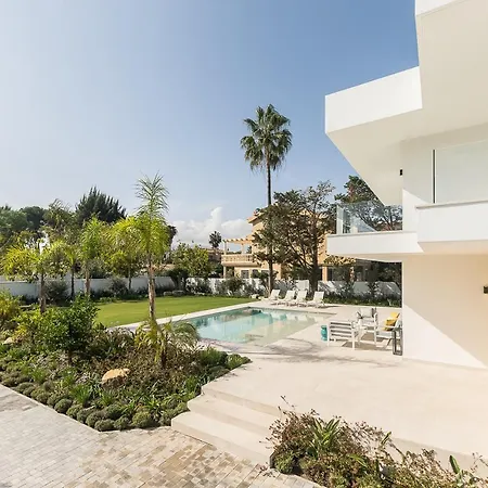 Homeclub Con Piscina Privada En Guadalmar Apartment