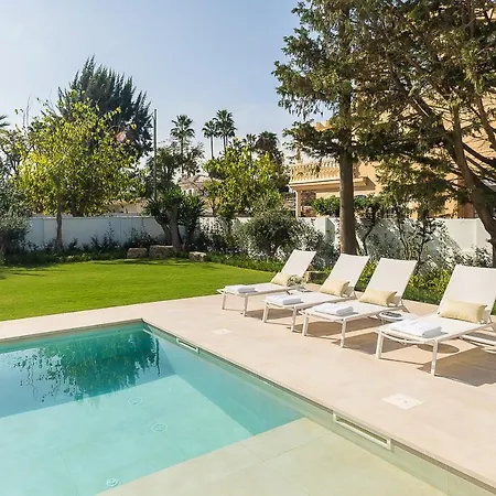 Homeclub Con Piscina Privada En Guadalmar *